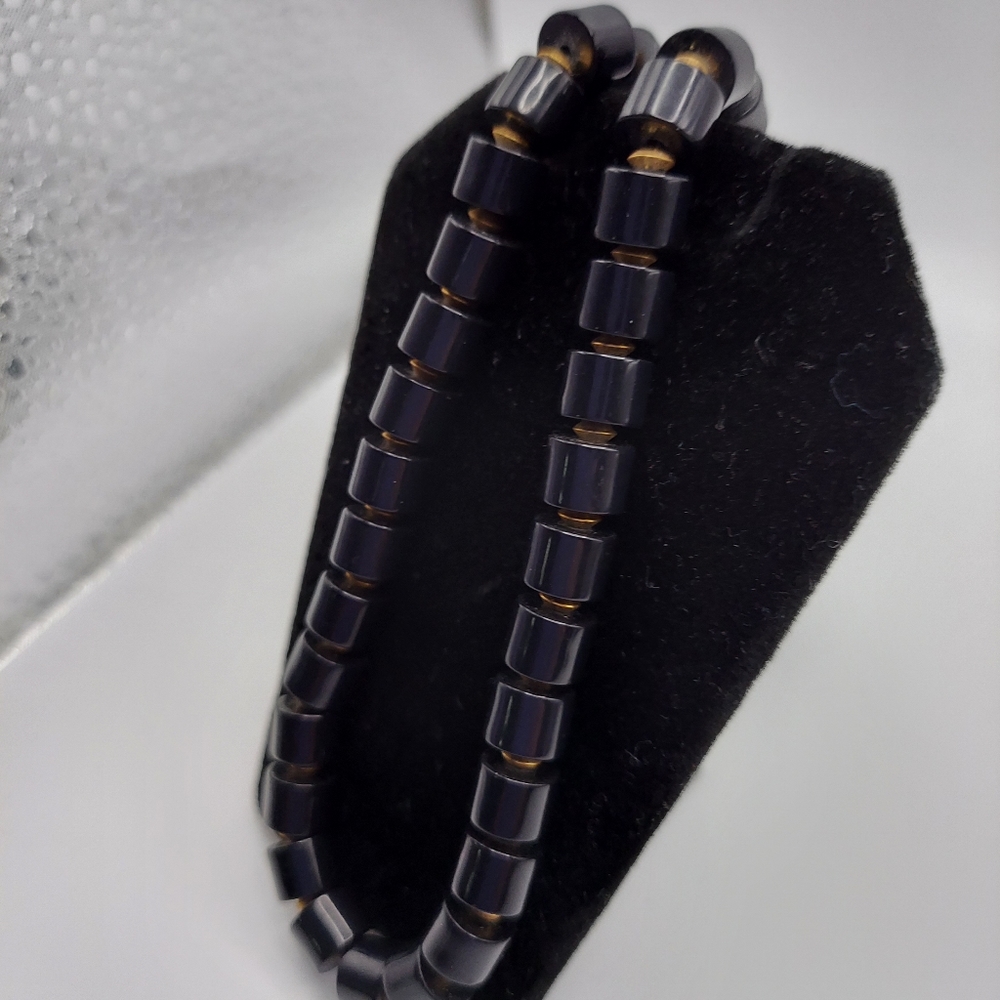 Vintage Crown Trifari Thermoplastic Cyndrical Black Beads. GC&Attractive.